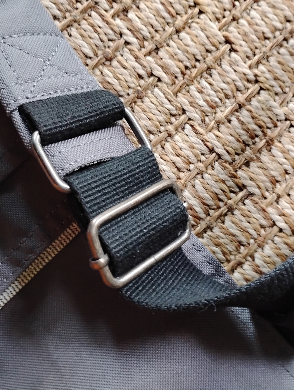 Carhartt Grey Crossbody - Picture 4 of 10